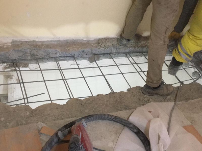 Beton Kırma ( Döşeme Merdiven Yeri )